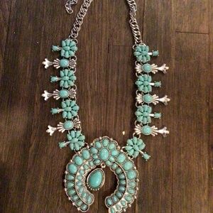 NEW! Faux turquoise Squashblossom necklace